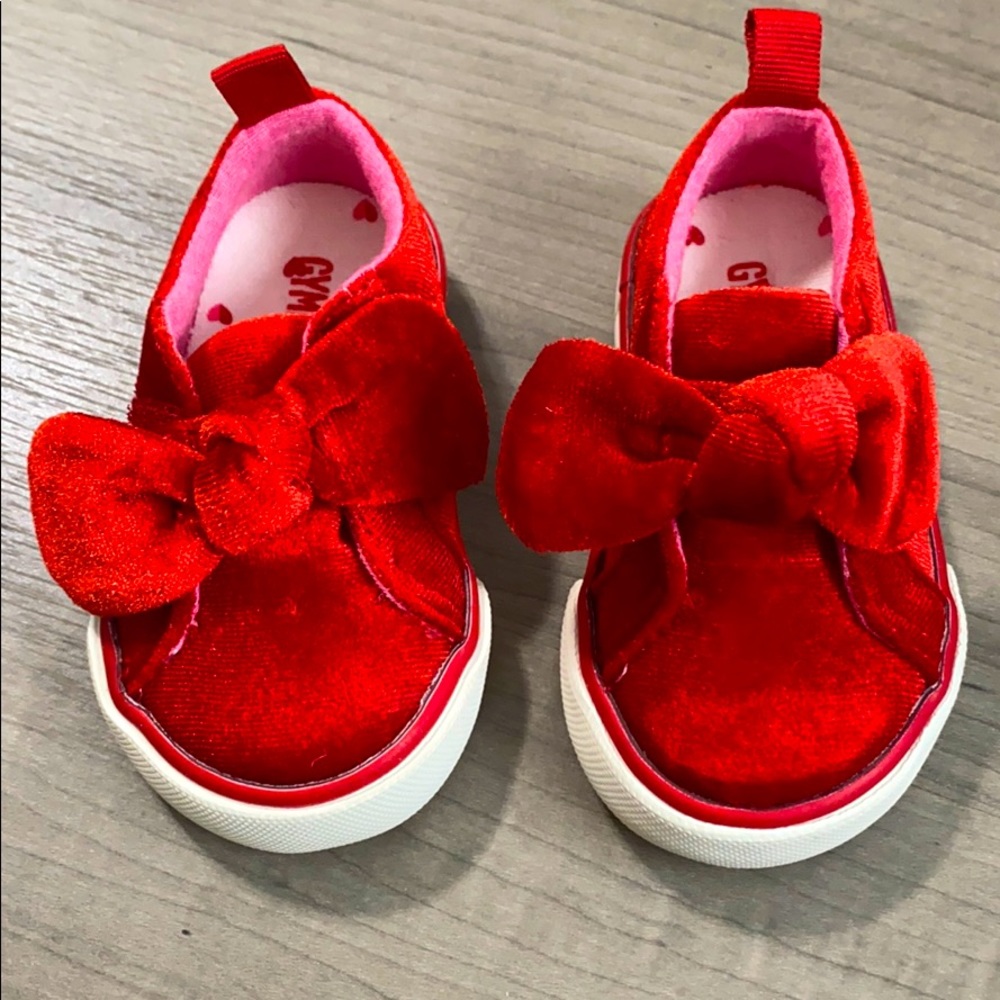 Gymboree velvet red shoes